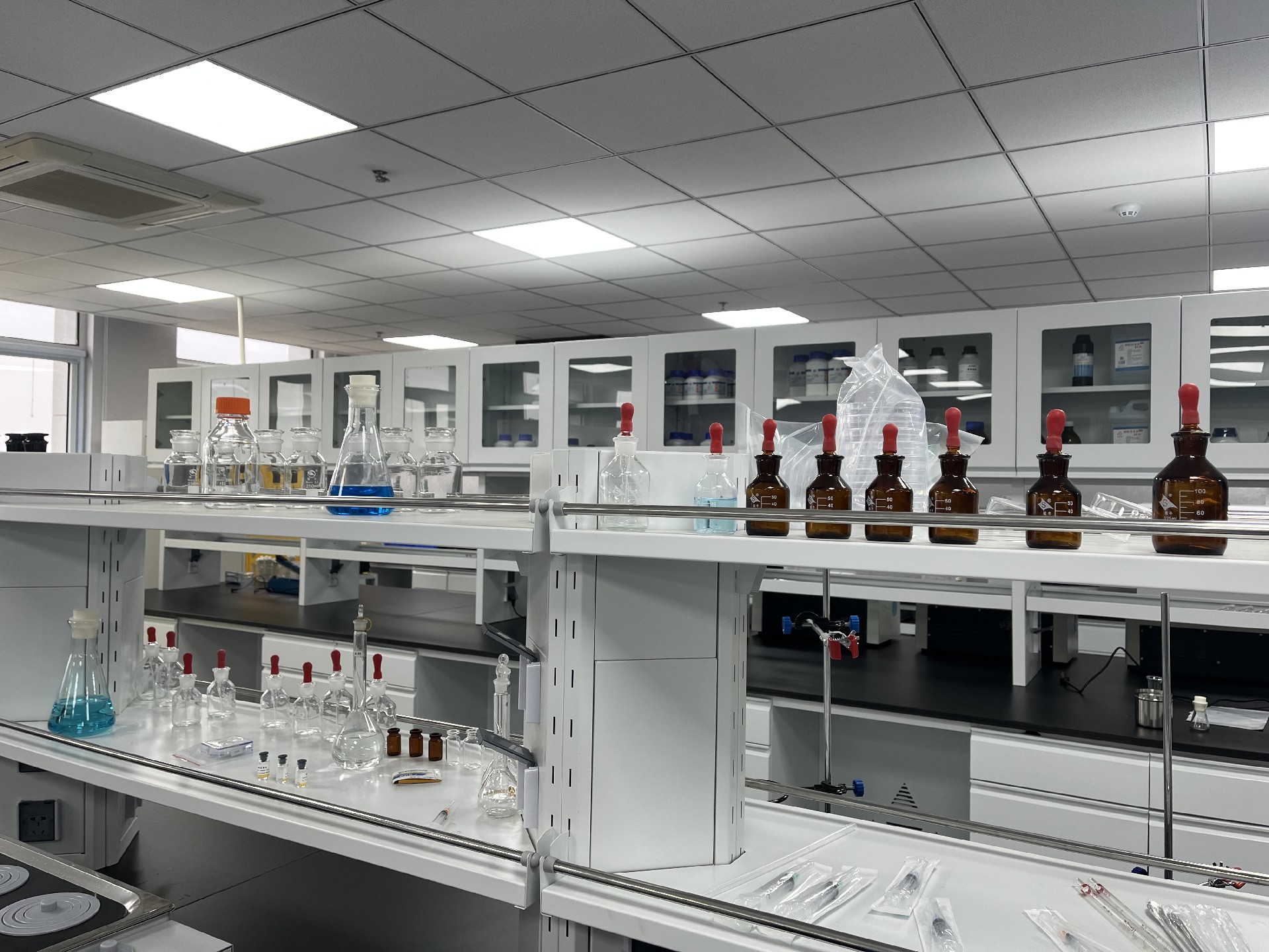 1682576855205661.jpg 實(shí)驗(yàn)室家6.jpg